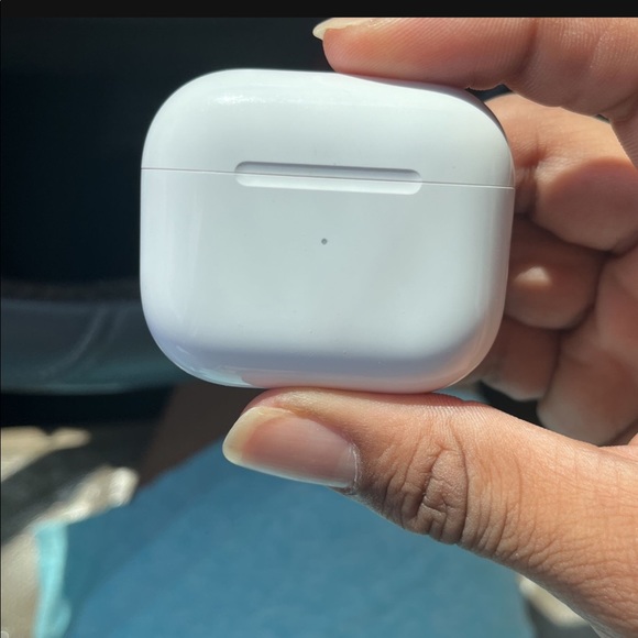AirPods
